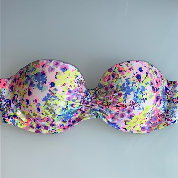 Victoria’s Secret Bandeau Bikini Top - Picture 1 of 2